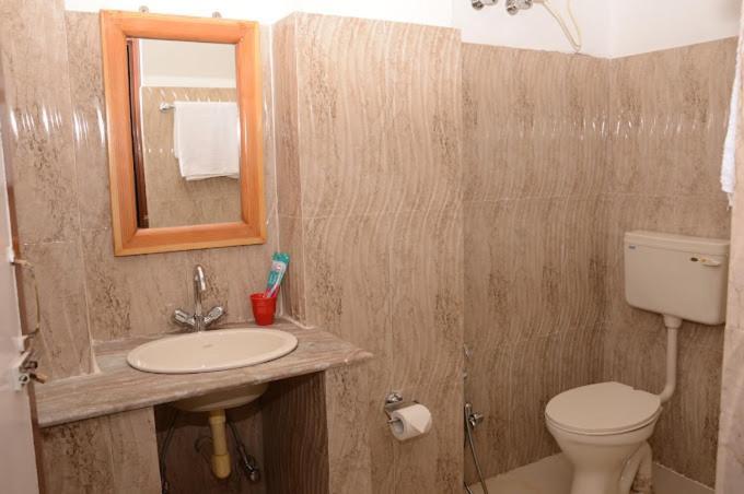 Holiday Hush Haven Hotel Shillong Exterior photo